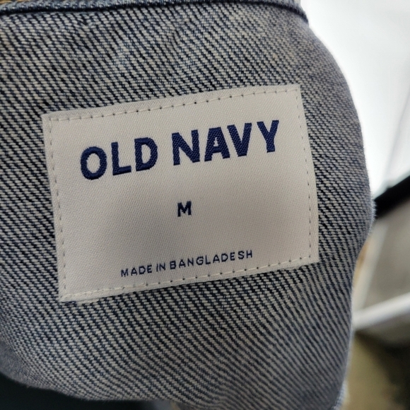 Old Navy Womens Cropped Jean Jacket 100% Cotton Denim Size M - Picture 5 of 10